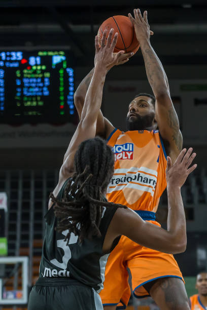 中的压迫力 中的压迫力