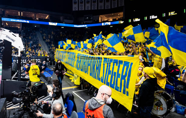 也感谢教练 也感谢教练